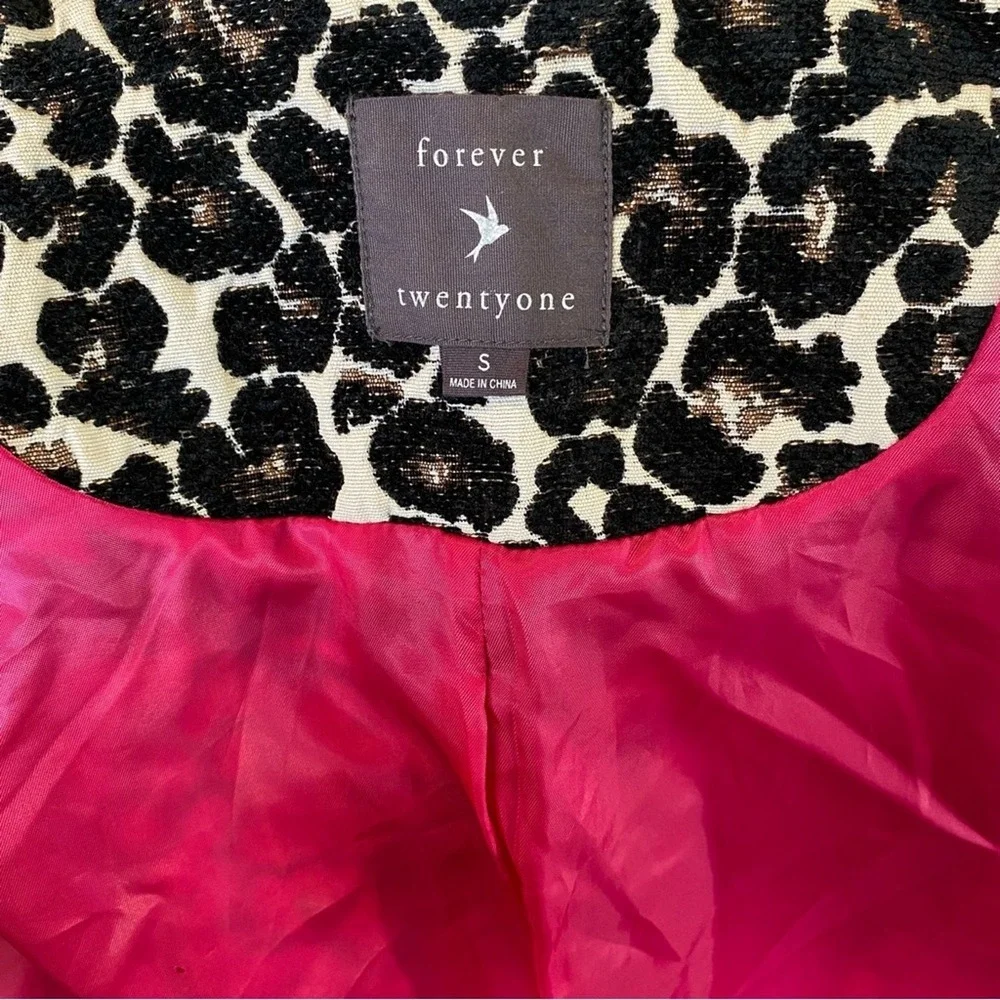 Forever 21 Leopard Animal‎ Print Jacket Size Small Double Breasted Collared